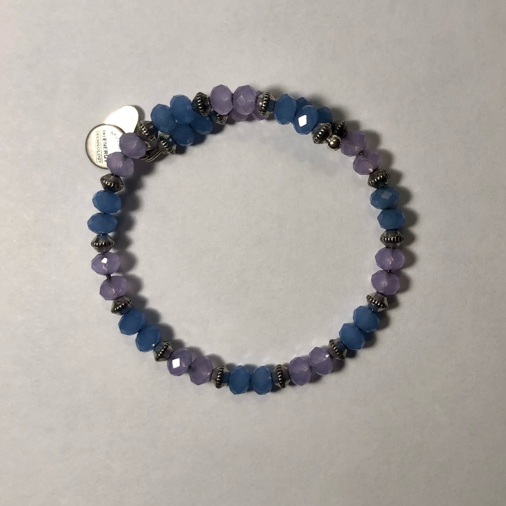 Periwinkle Beaded Wrap🌟 - Picture 4 of 4